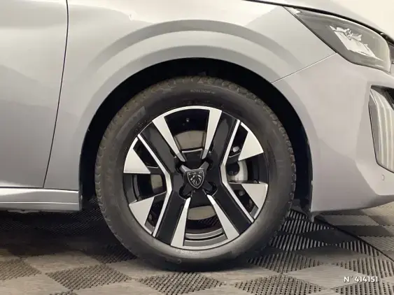 PEUGEOT 208 II - voiture d'occasion - Photo 8