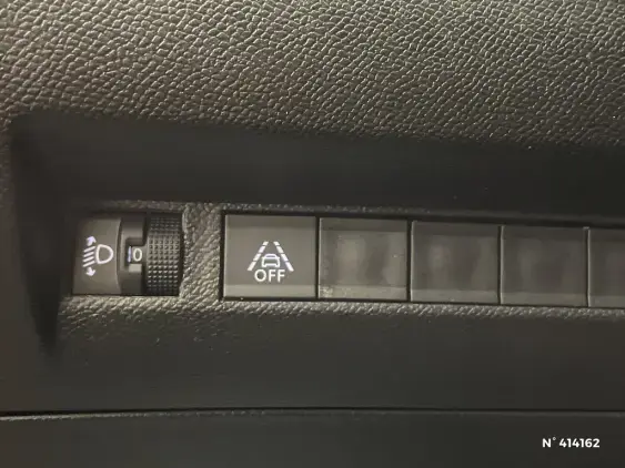 PEUGEOT 208 II - voiture d'occasion - Photo 15