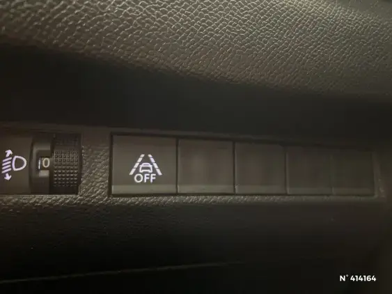 PEUGEOT 208 II - voiture d'occasion - Photo 15