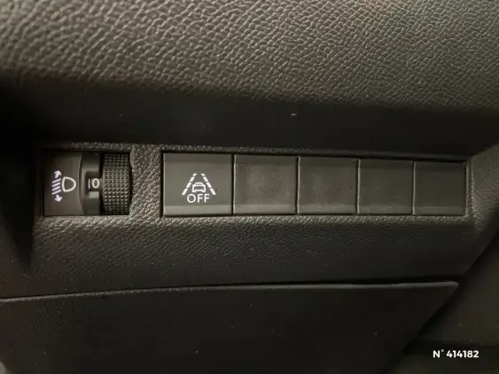 PEUGEOT 208 II - voiture d'occasion - Photo 14