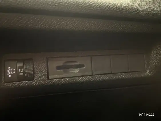 PEUGEOT 308 III - voiture d'occasion - Photo 14