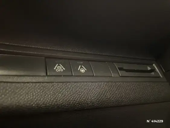 PEUGEOT 3008 II - voiture d'occasion - Photo 15