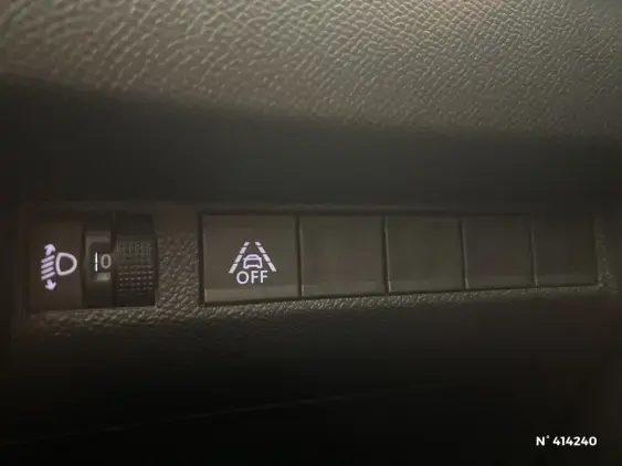PEUGEOT 2008 II - voiture d'occasion - Photo 15