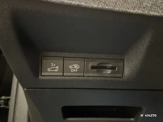 PEUGEOT 3008 III - voiture d'occasion - Photo 15