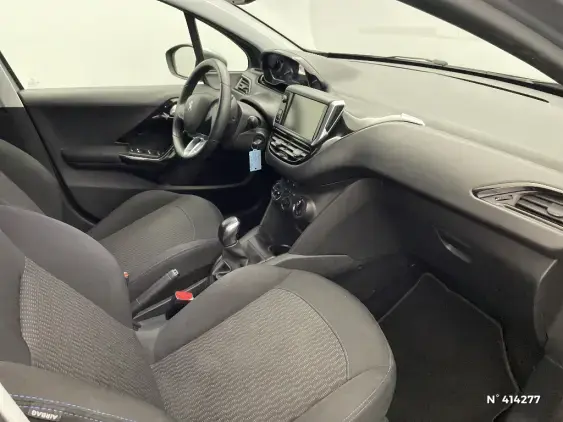 PEUGEOT 208 - voiture d'occasion - Photo 10