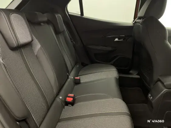 PEUGEOT 2008 II - voiture d'occasion - Photo 11