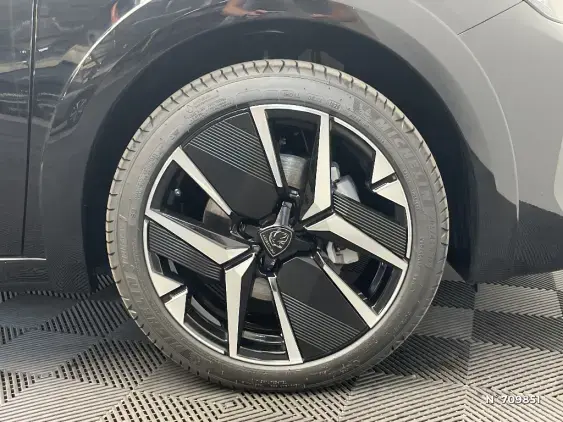 PEUGEOT 208 II - voiture d'occasion - Photo 8