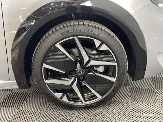 PEUGEOT 208 II - voiture d'occasion - Photo 8