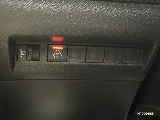 PEUGEOT 2008 ELECTRIQUE II - voiture d'occasion - Photo 15