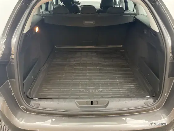 PEUGEOT 308 SW II - voiture d'occasion - Photo 7