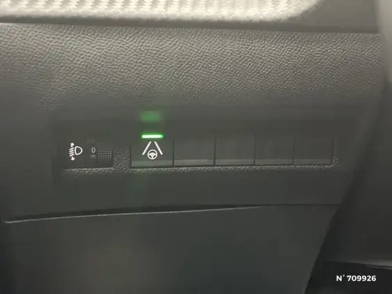 PEUGEOT 2008 II - voiture d'occasion - Photo 15