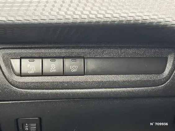 PEUGEOT 2008 - voiture d'occasion - Photo 15