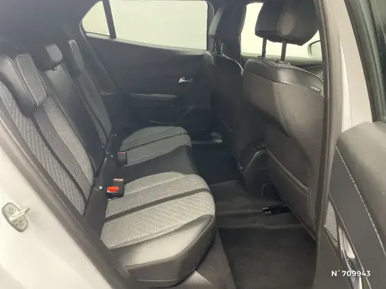 PEUGEOT 2008 II - voiture d'occasion - Photo 11