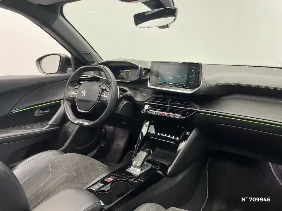 PEUGEOT 2008 II - voiture d'occasion - Photo 10