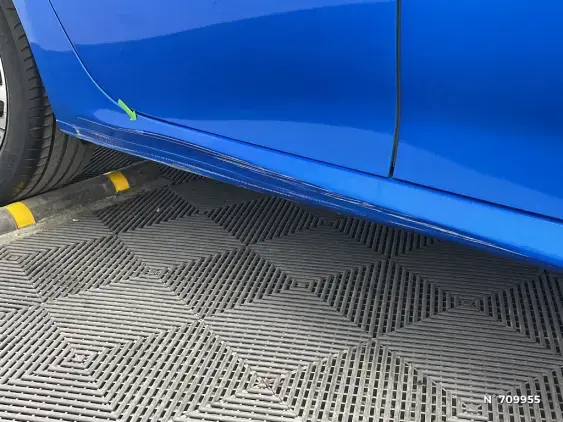 PEUGEOT 208 BUSINESS R II - voiture d'occasion - Photo 23