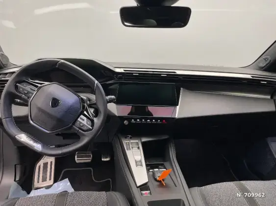 PEUGEOT 308 III - voiture d'occasion - Photo 9