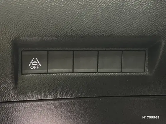 PEUGEOT 208 ELECTRIQUE II - voiture d'occasion - Photo 15