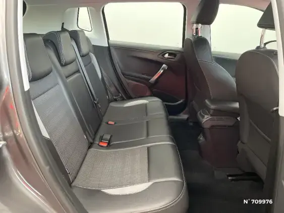 PEUGEOT 2008 - voiture d'occasion - Photo 11