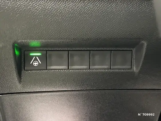 PEUGEOT 208 II - voiture d'occasion - Photo 15