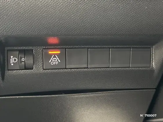 PEUGEOT 208 II - voiture d'occasion - Photo 15