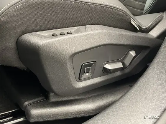 PEUGEOT 3008 III - voiture d'occasion - Photo 23