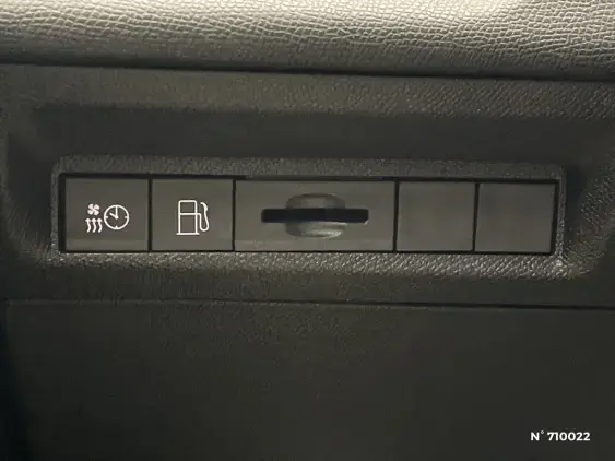 PEUGEOT 308 III - voiture d'occasion - Photo 15