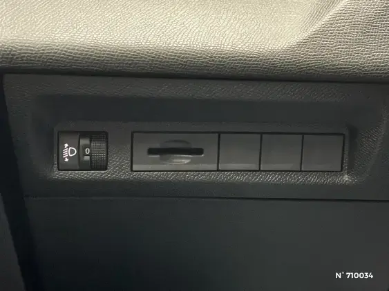 PEUGEOT 308 III - voiture d'occasion - Photo 15