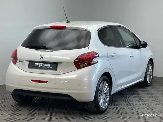 PEUGEOT 208 - voiture d'occasion - Photo 4