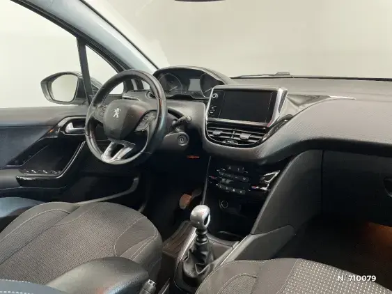 PEUGEOT 208 - voiture d'occasion - Photo 10