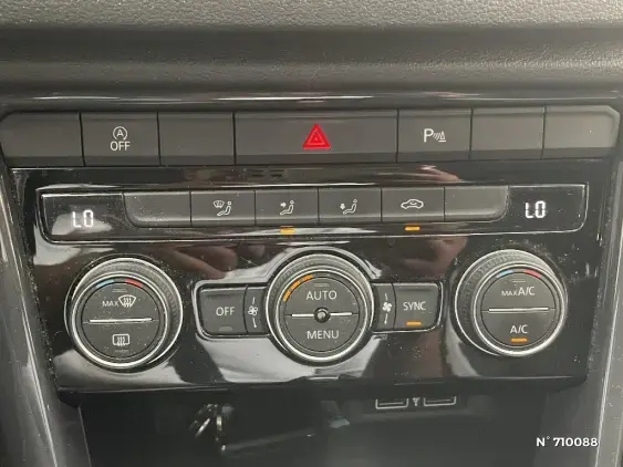VOLKSWAGEN T-ROC - voiture d'occasion - Photo 15