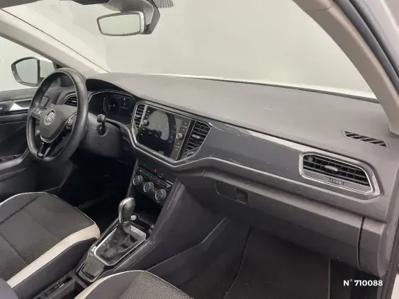 VOLKSWAGEN T-ROC - voiture d'occasion - Photo 10