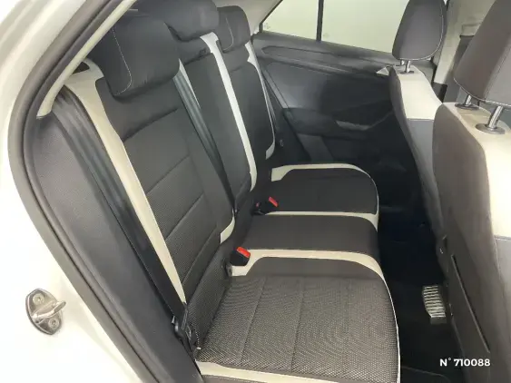 VOLKSWAGEN T-ROC - voiture d'occasion - Photo 11