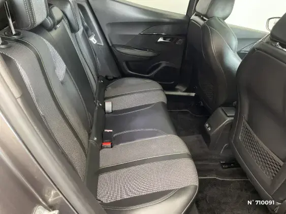 PEUGEOT 2008 II - voiture d'occasion - Photo 11