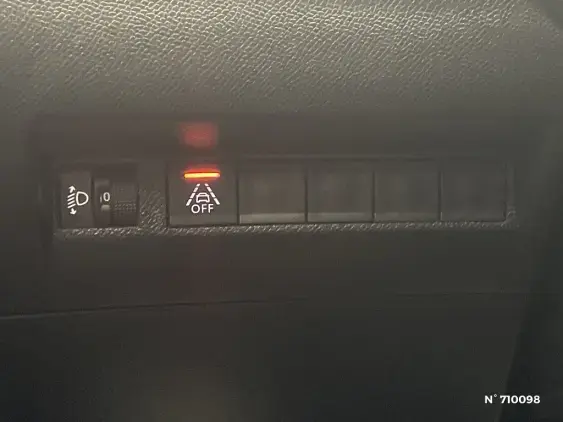 PEUGEOT 208 II - voiture d'occasion - Photo 15