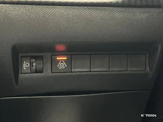 PEUGEOT 208 II - voiture d'occasion - Photo 15