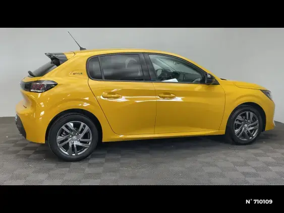 PEUGEOT 208 II - voiture d'occasion - Photo 5