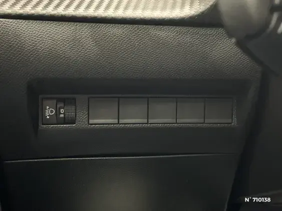 PEUGEOT 208 II - voiture d'occasion - Photo 15