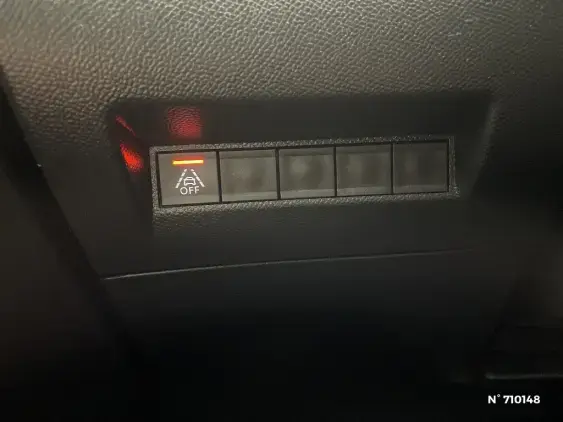 PEUGEOT 2008 II - voiture d'occasion - Photo 15