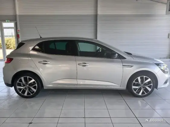 RENAULT MEGANE IV - voiture d'occasion - Photo 5