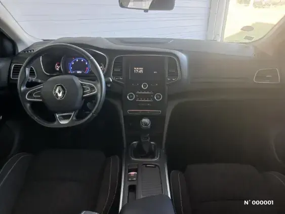 RENAULT MEGANE IV - voiture d'occasion - Photo 9