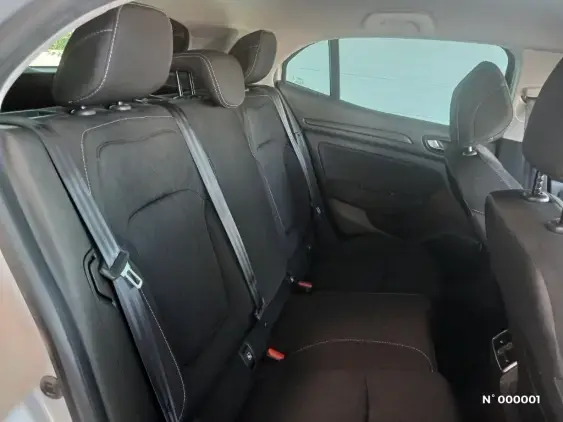 RENAULT MEGANE IV - voiture d'occasion - Photo 11