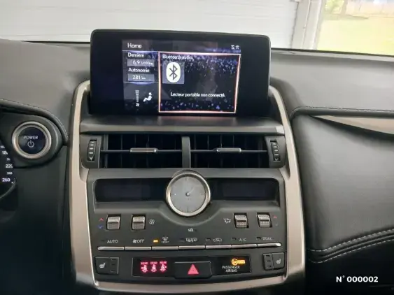 LEXUS NX - voiture d'occasion - Photo 13