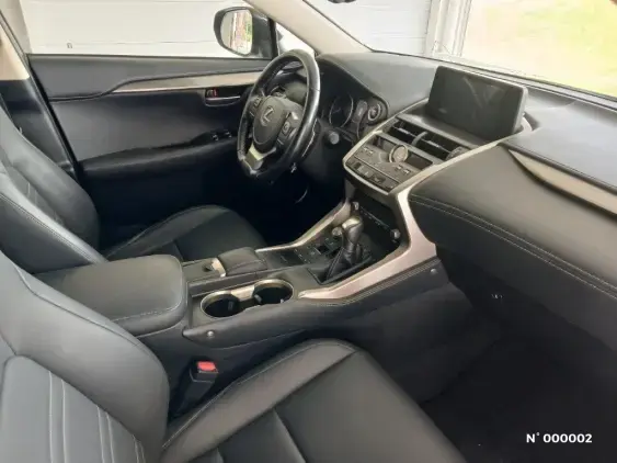 LEXUS NX - voiture d'occasion - Photo 10