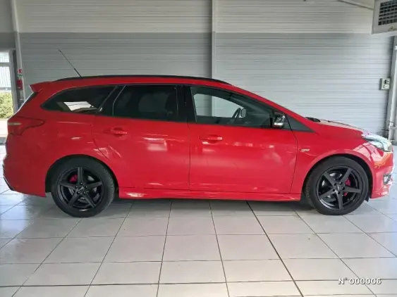 FORD FOCUS III - voiture d'occasion - Photo 5