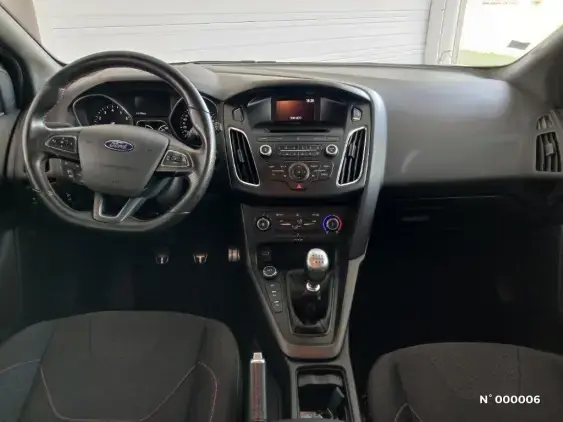 FORD FOCUS III - voiture d'occasion - Photo 9