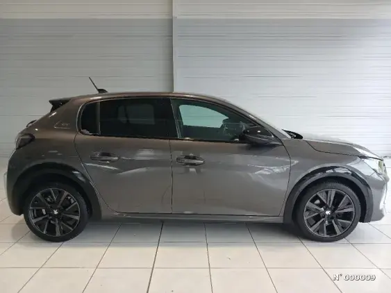 PEUGEOT 208 II - voiture d'occasion - Photo 5