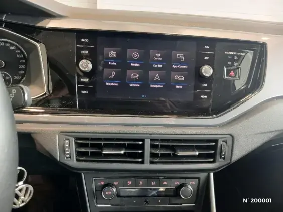 VOLKSWAGEN POLO VI - voiture d'occasion - Photo 13
