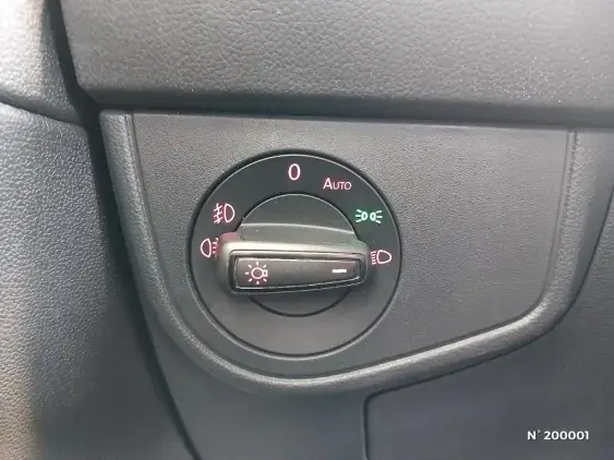 VOLKSWAGEN POLO VI - voiture d'occasion - Photo 15