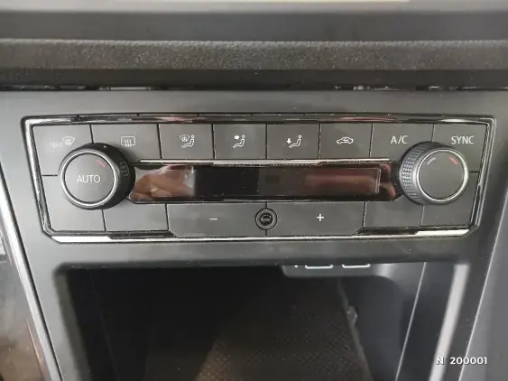 VOLKSWAGEN POLO VI - voiture d'occasion - Photo 27
