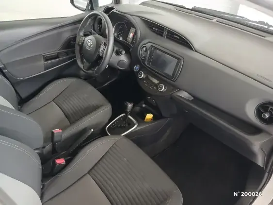 TOYOTA YARIS III - voiture d'occasion - Photo 10